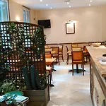 Cactus Hotel Paris