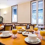 Hotel Cactus Paris