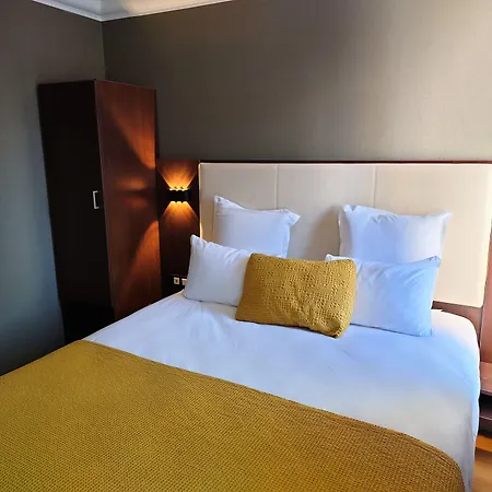 Otel Cactus Paris