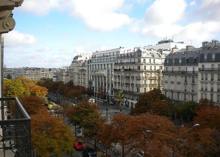 Cactus 3* Париж