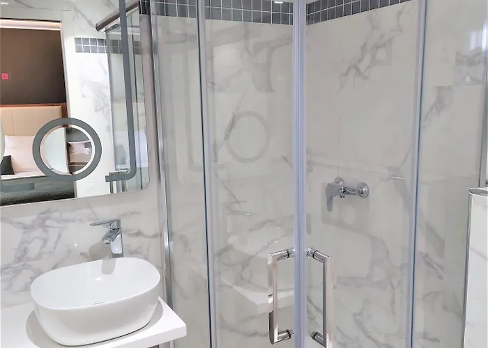 Cactus מלון פריז