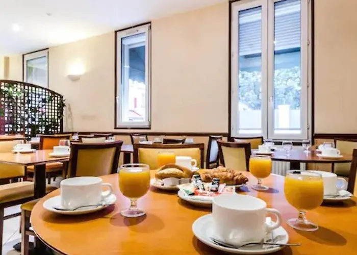 Szálloda Cactus Párizs