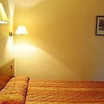 Otel Cactus Paris